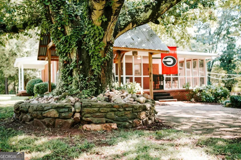345 Jefferson River RD Athens, GA 30606