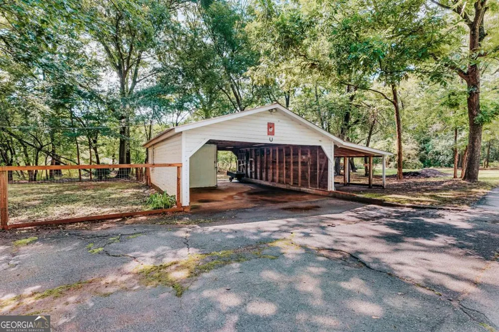 345 Jefferson River RD Athens, GA 30606