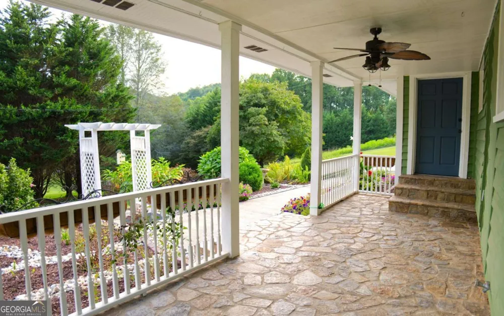 1211 Scenic DR Blue Ridge, GA 30513