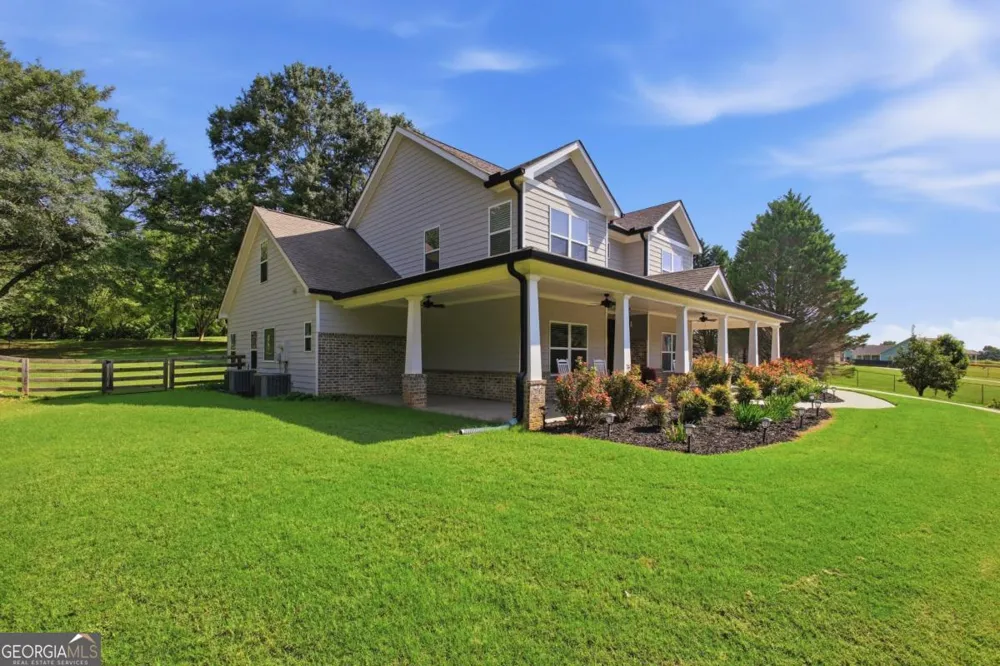 579 New Cut RD Braselton, GA 30517