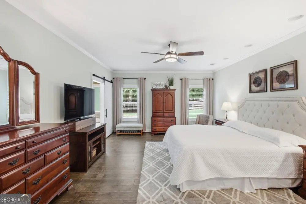 579 New Cut RD Braselton, GA 30517