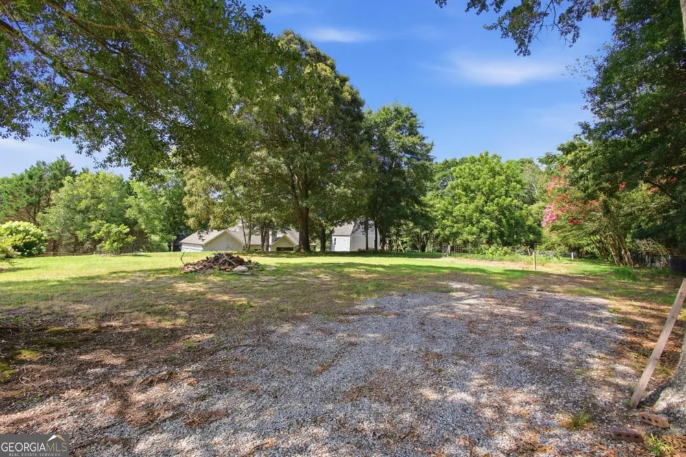 579 New Cut RD Braselton, GA 30517