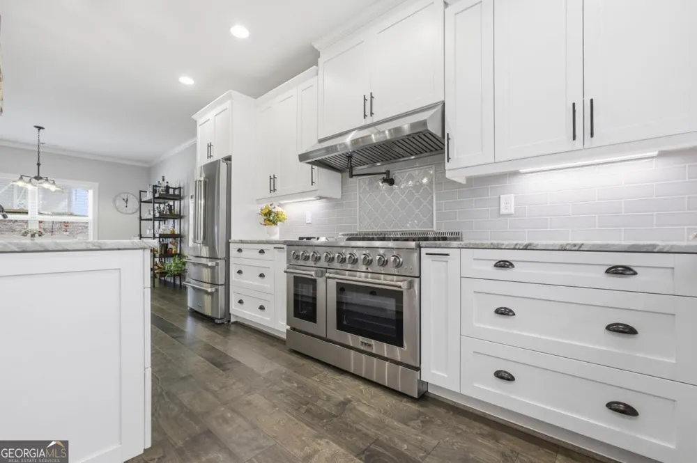 579 New Cut RD Braselton, GA 30517