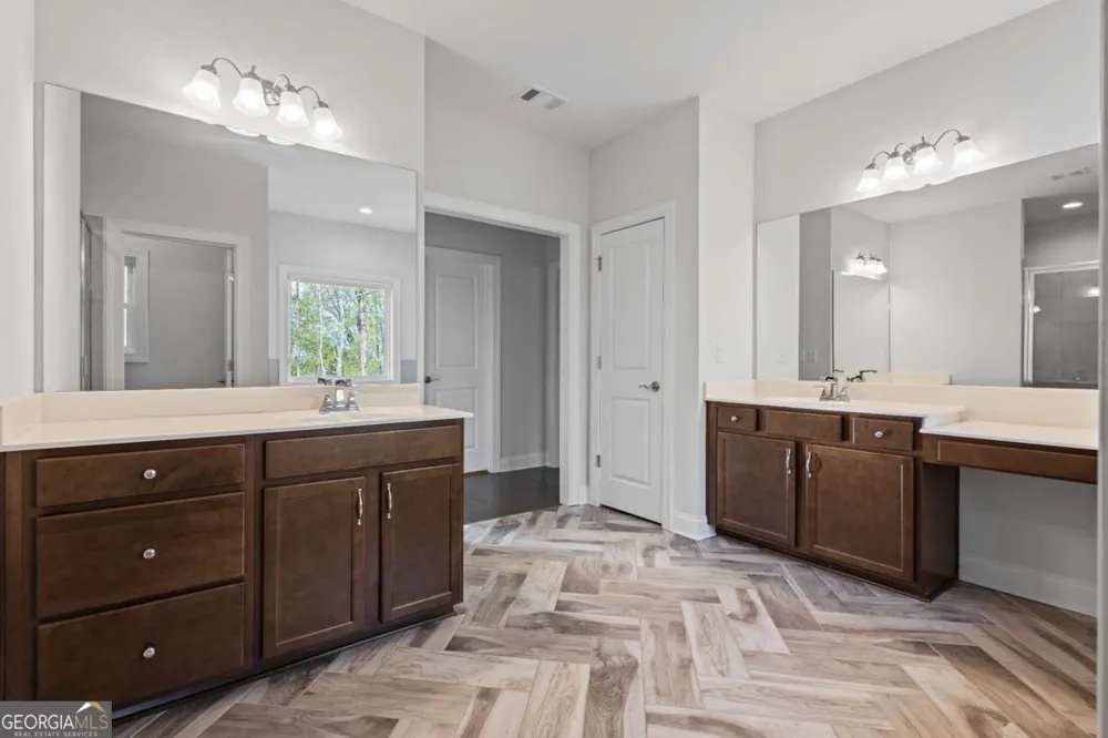 4879 Glencree CT Powder Springs, GA 30127