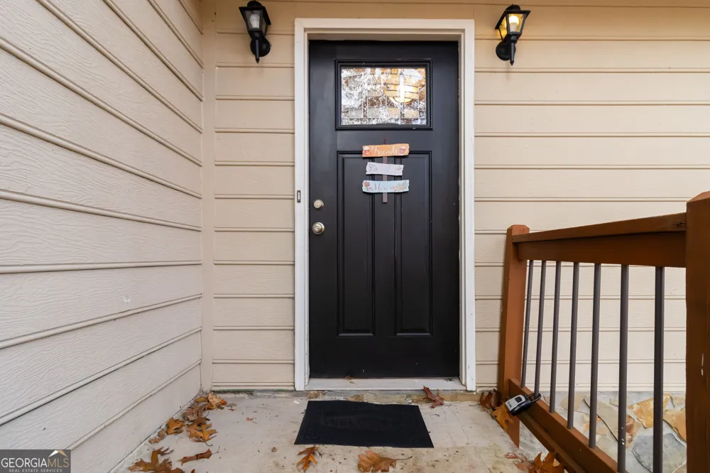 888 Chartley DR Lilburn, GA 30047