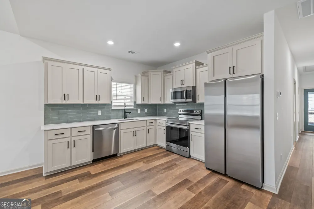 145 Waters Pembroke, GA 31321