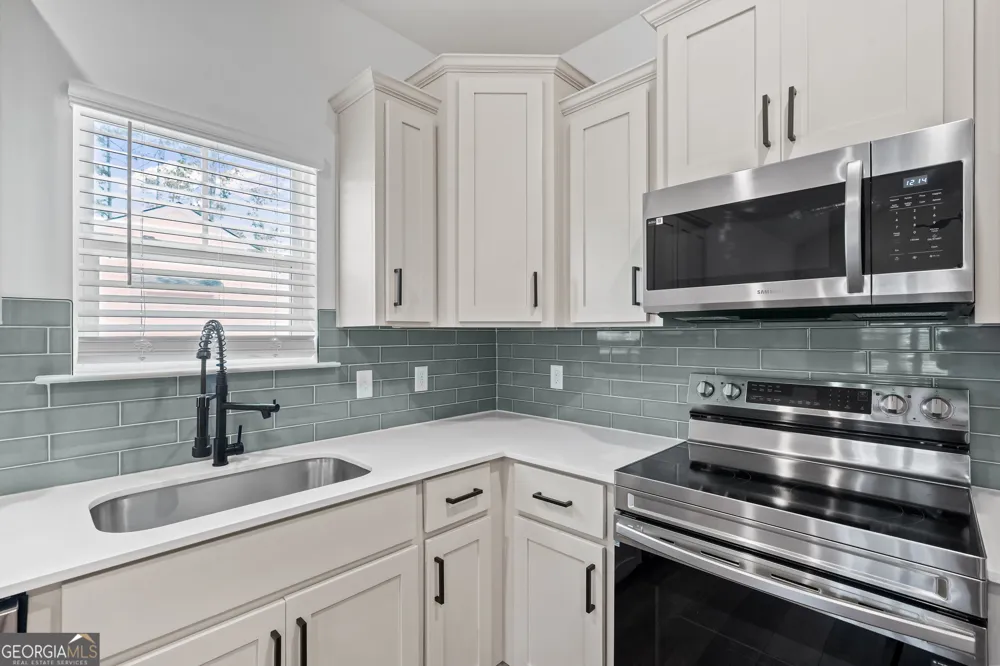 145 Waters Pembroke, GA 31321