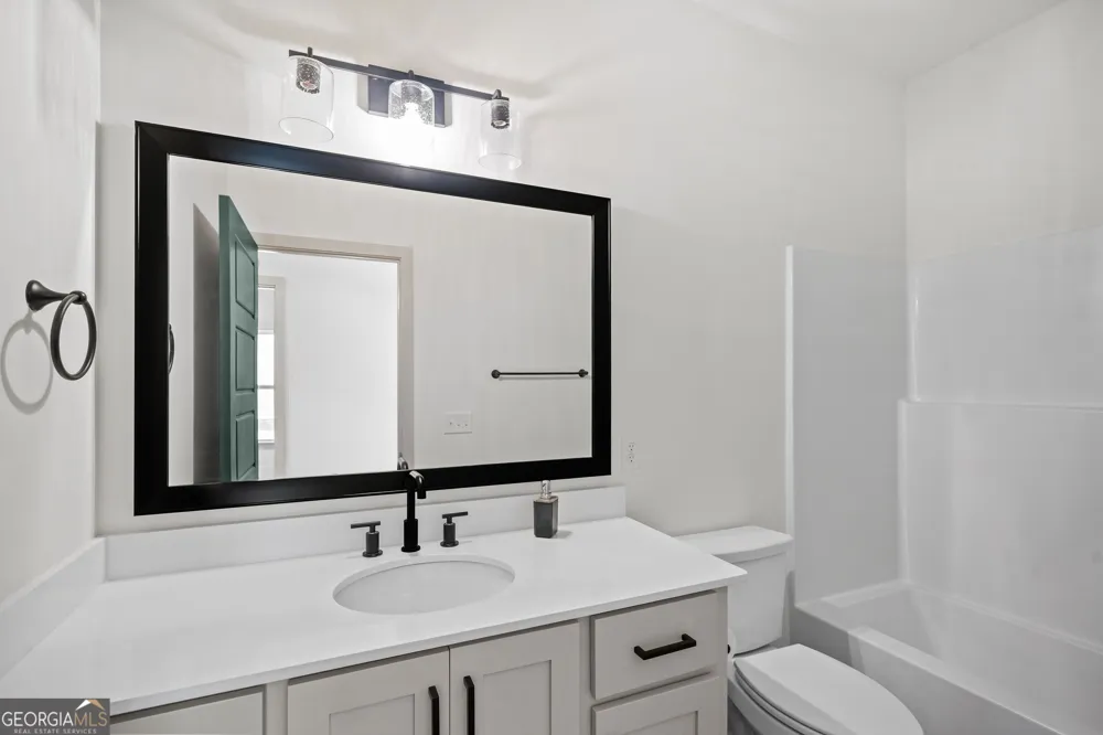 145 Waters Pembroke, GA 31321