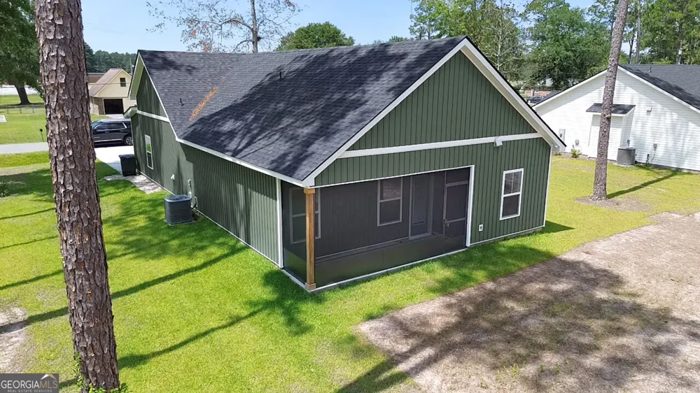 145 Waters Pembroke, GA 31321