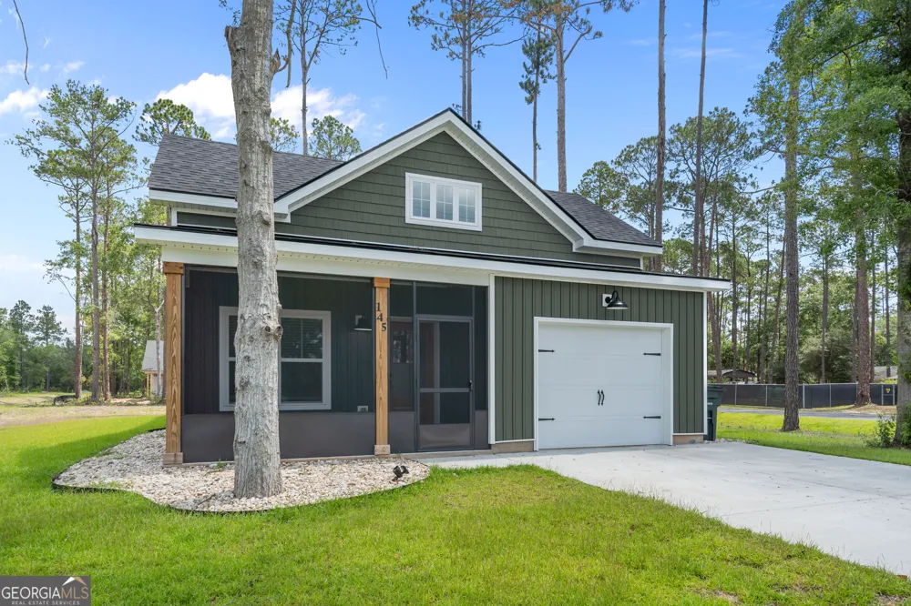 145 Waters Pembroke, GA 31321