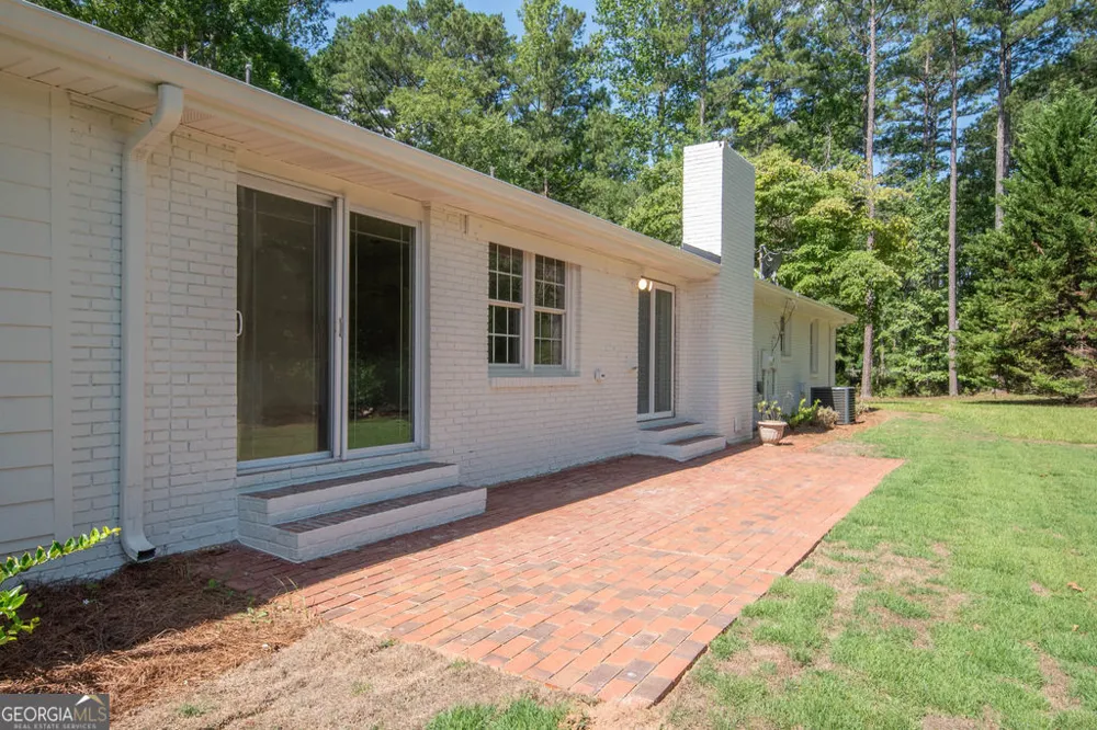 183 Busbin RD Fayetteville, GA 30215