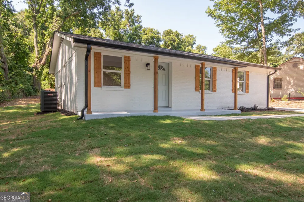 618 S Harlem CIR LaGrange, GA 30241