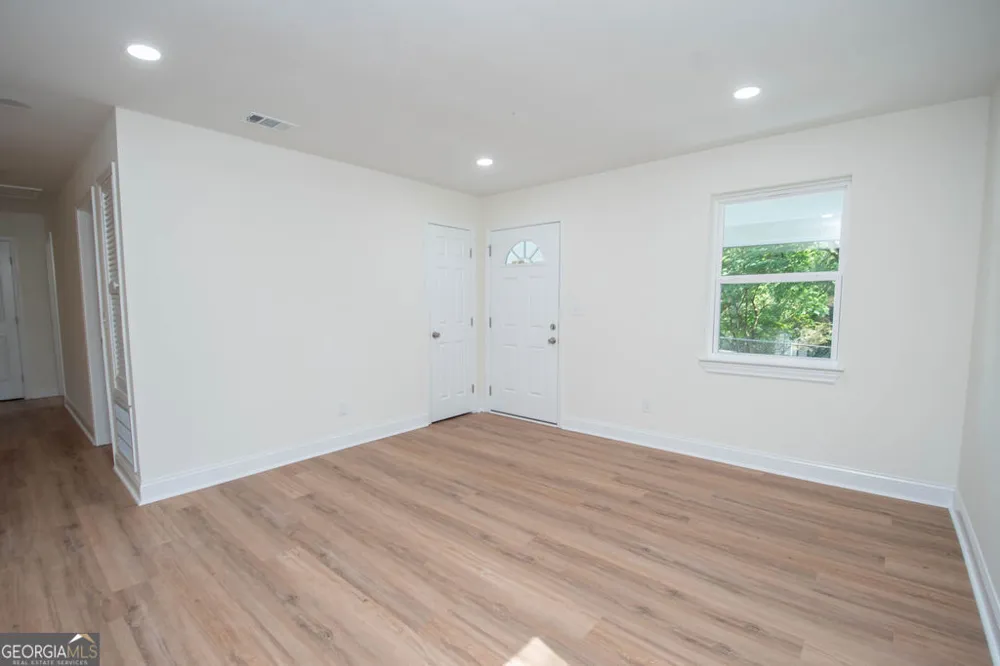 618 S Harlem CIR LaGrange, GA 30241