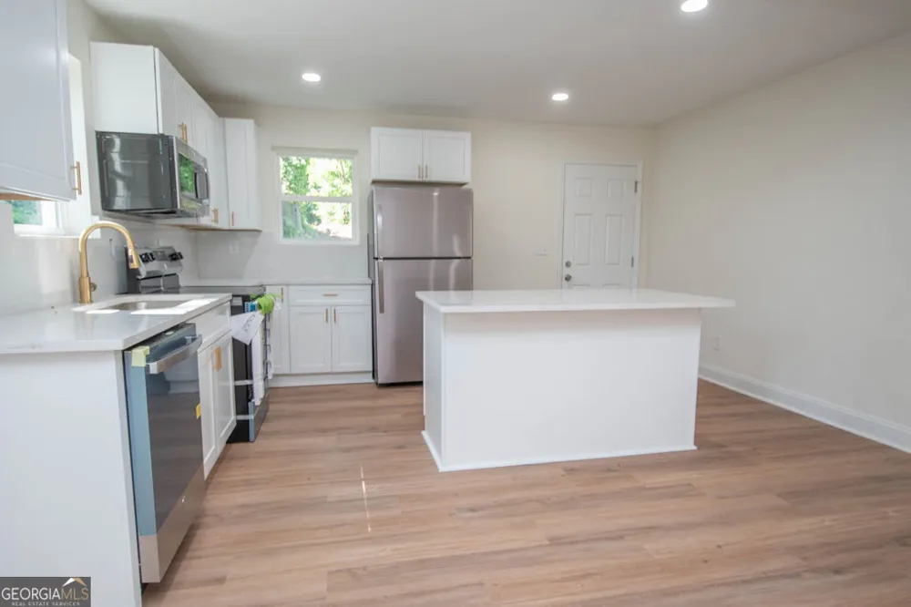 618 S Harlem CIR LaGrange, GA 30241