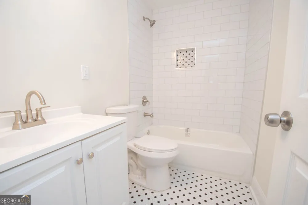618 S Harlem CIR LaGrange, GA 30241