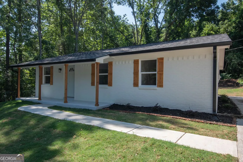 618 S Harlem CIR LaGrange, GA 30241