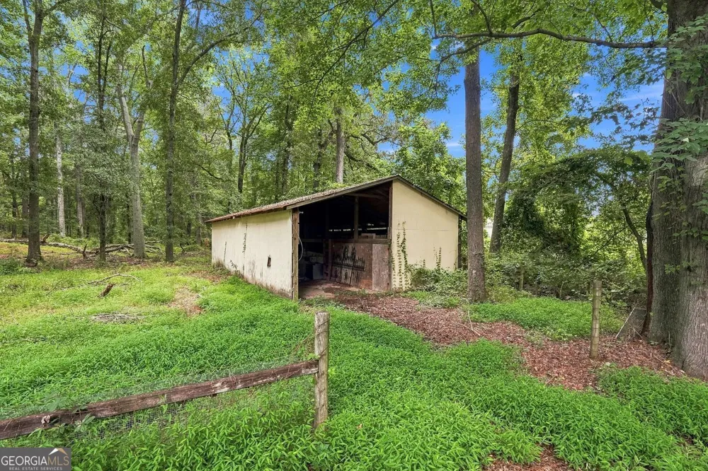 3806 Loganville HWY SW Loganville, GA 30052