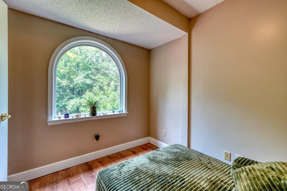 557 Grayce LN Hiawassee, GA 30546