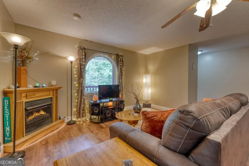 557 Grayce LN Hiawassee, GA 30546