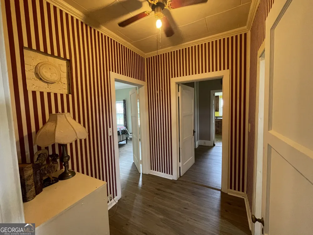 231 Barlow RD Cochran, GA 31014
