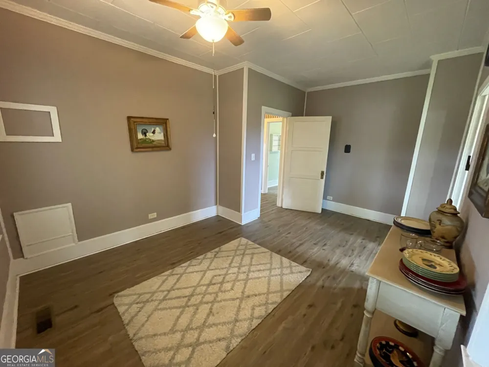 231 Barlow RD Cochran, GA 31014