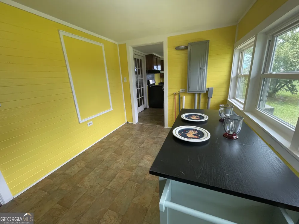 231 Barlow RD Cochran, GA 31014