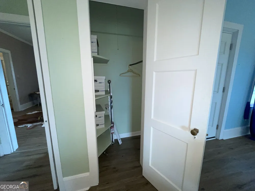 231 Barlow RD Cochran, GA 31014