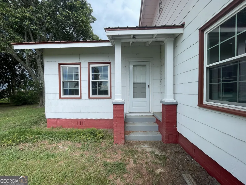 231 Barlow RD Cochran, GA 31014