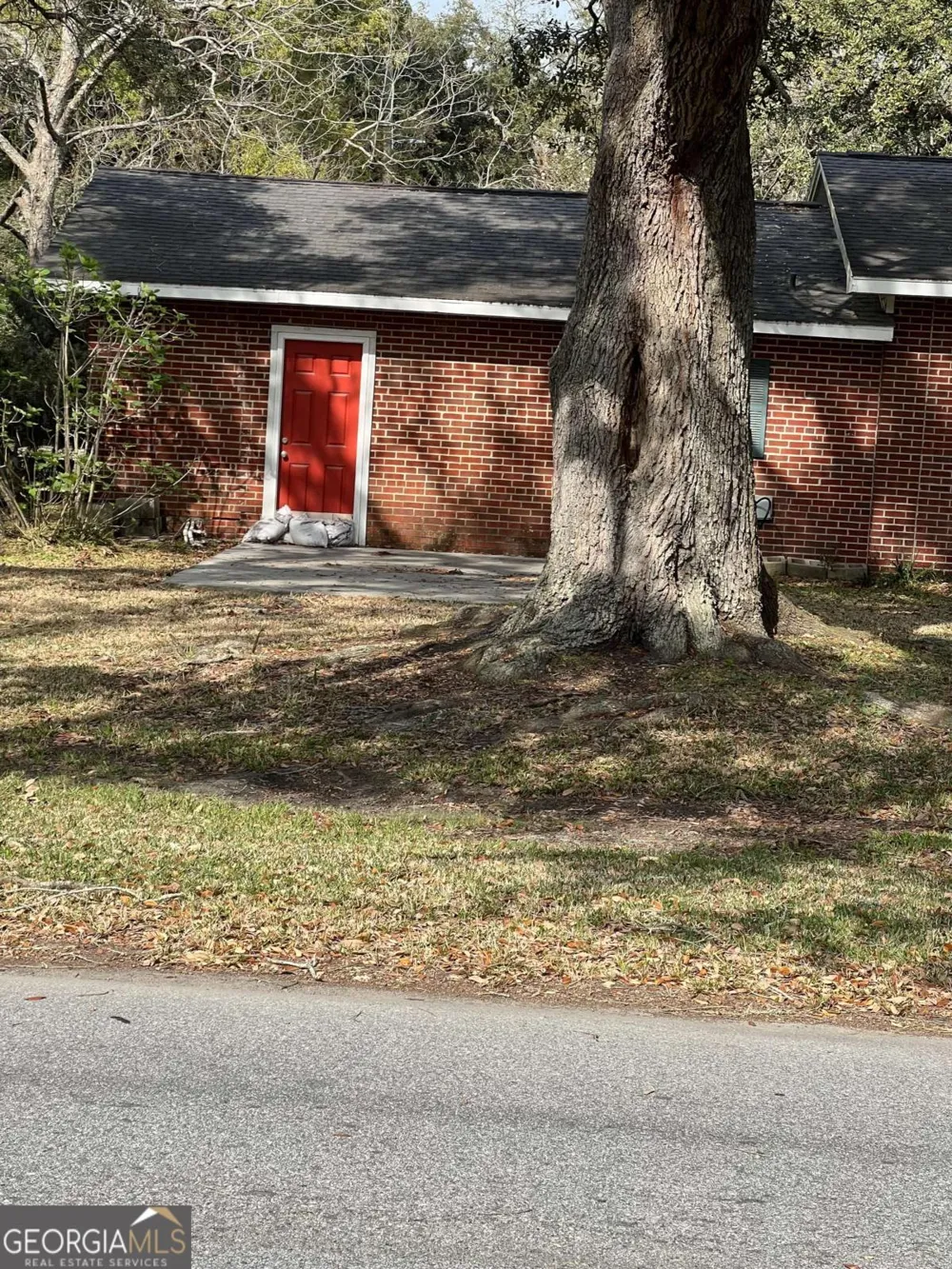 506 5th AVE Brunswick, GA 31520