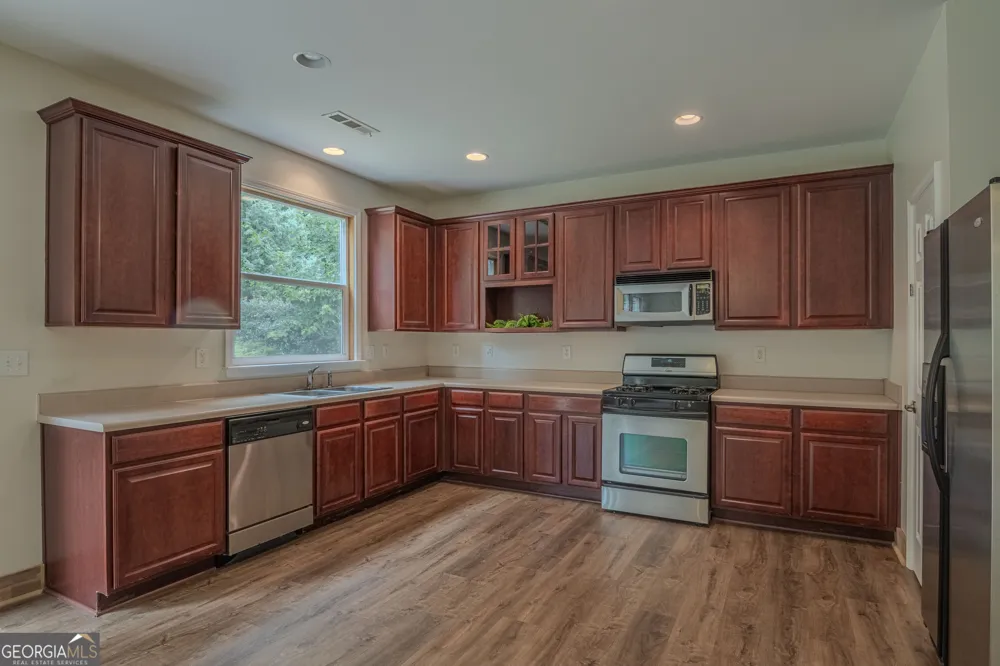 15 Nolen DR Newnan, GA 30263