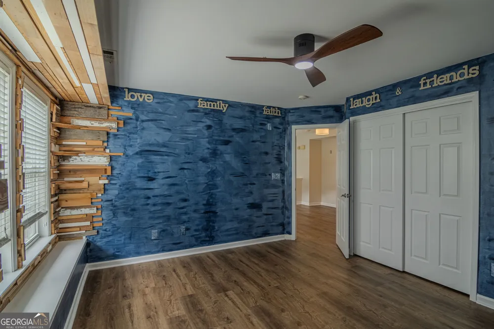 15 Nolen DR Newnan, GA 30263