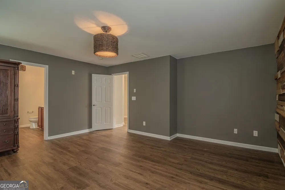 15 Nolen DR Newnan, GA 30263