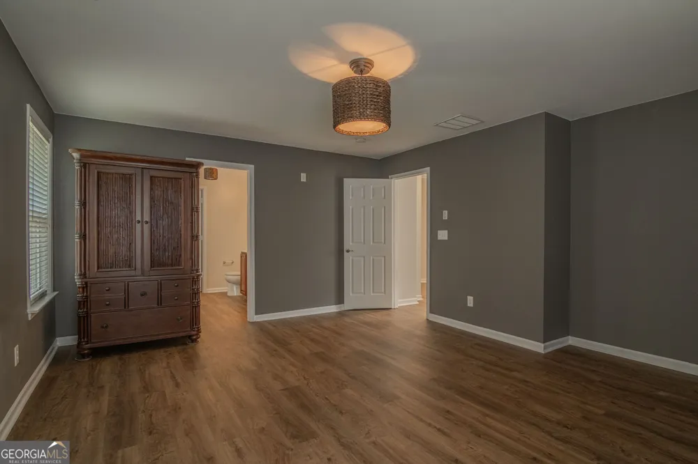 15 Nolen DR Newnan, GA 30263