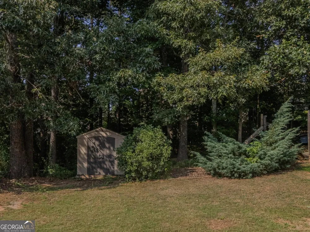 15 Nolen DR Newnan, GA 30263