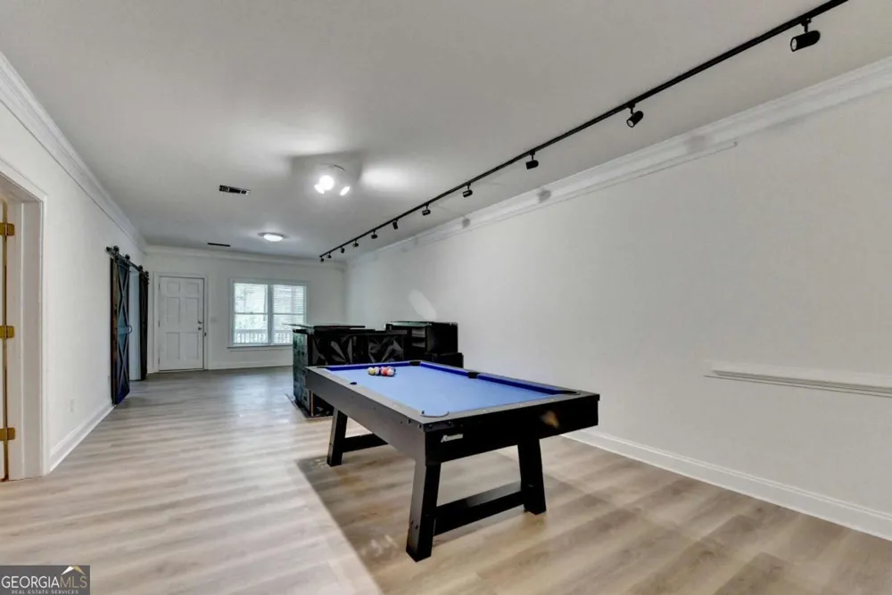 6961 Fellowship LN Flowery Branch, GA 30542