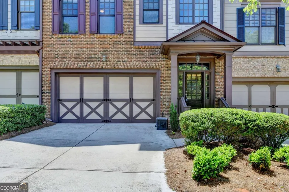 6961 Fellowship LN Flowery Branch, GA 30542