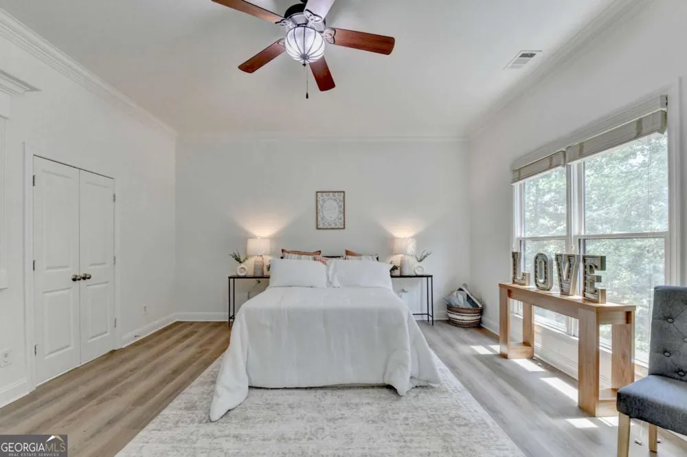 6961 Fellowship LN Flowery Branch, GA 30542