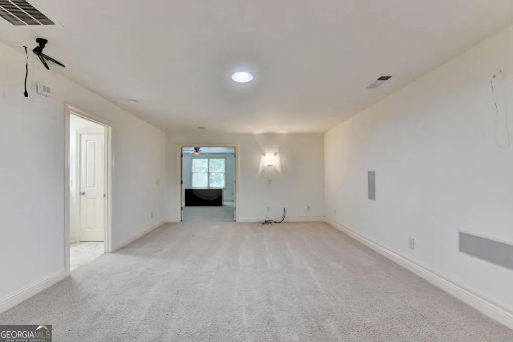 6961 Fellowship LN Flowery Branch, GA 30542