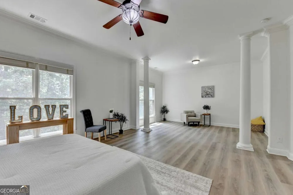 6961 Fellowship LN Flowery Branch, GA 30542