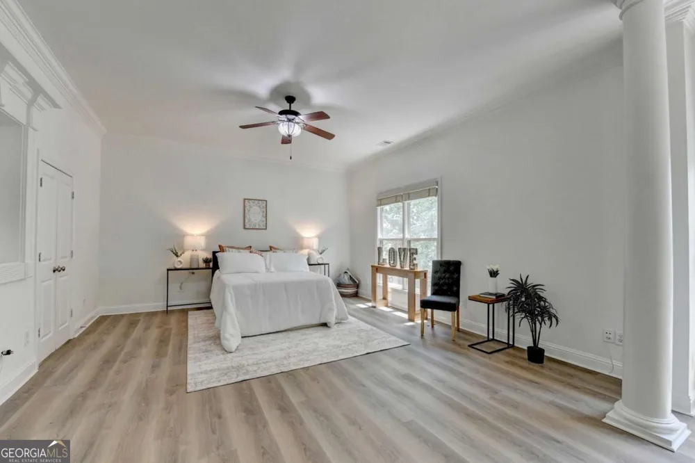 6961 Fellowship LN Flowery Branch, GA 30542