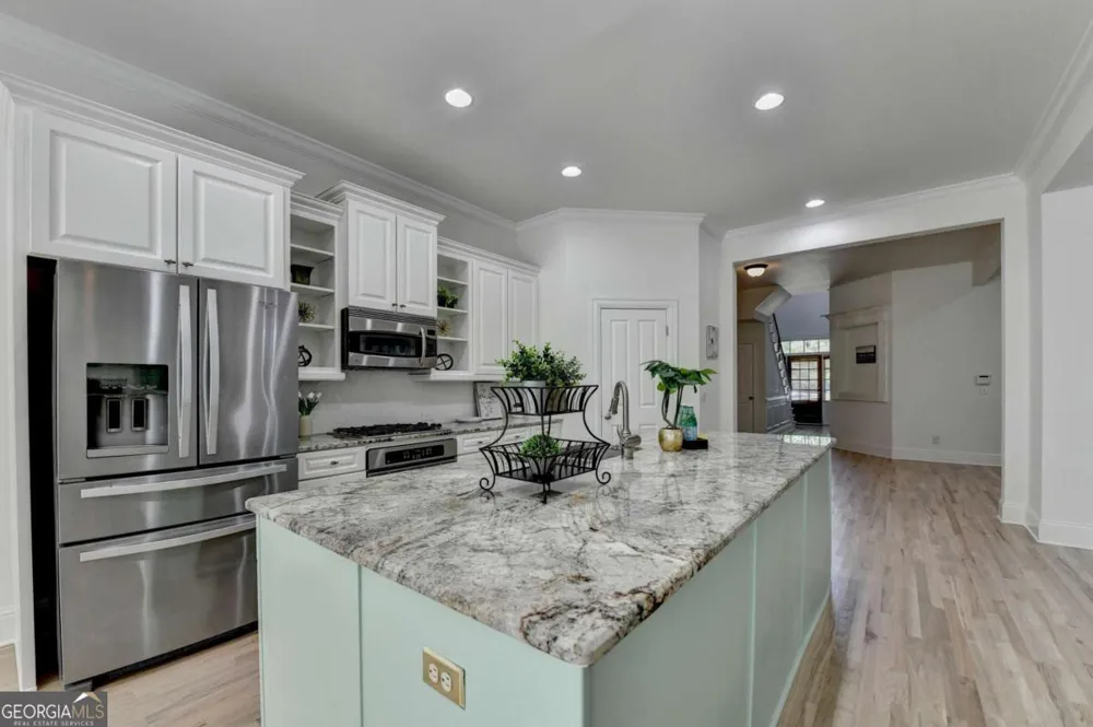 6961 Fellowship LN Flowery Branch, GA 30542