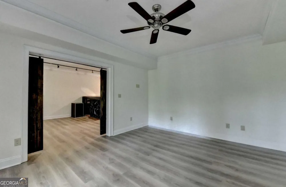 6961 Fellowship LN Flowery Branch, GA 30542