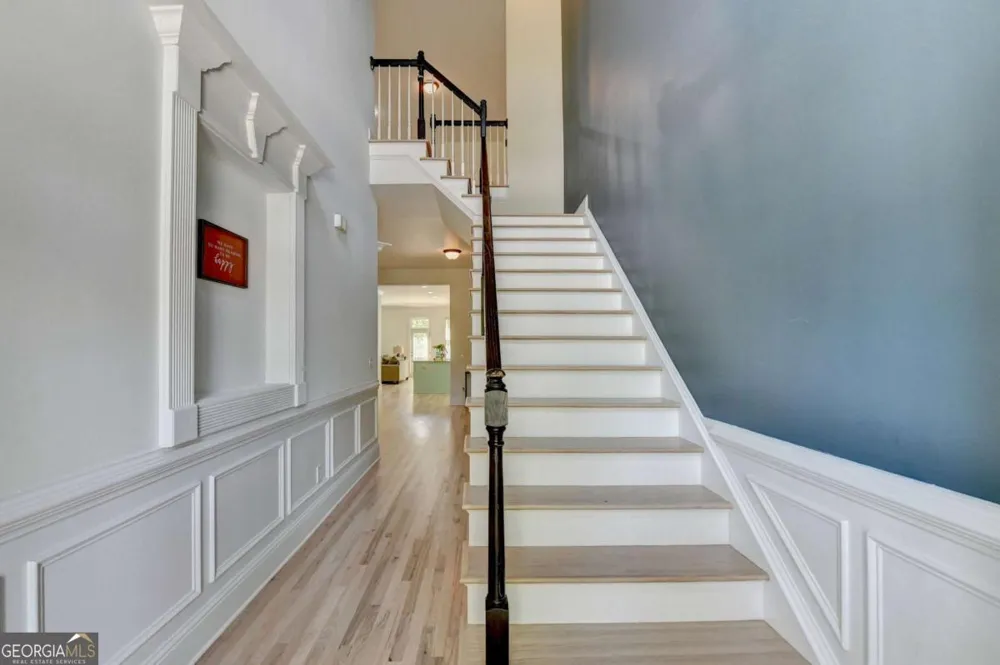 6961 Fellowship LN Flowery Branch, GA 30542