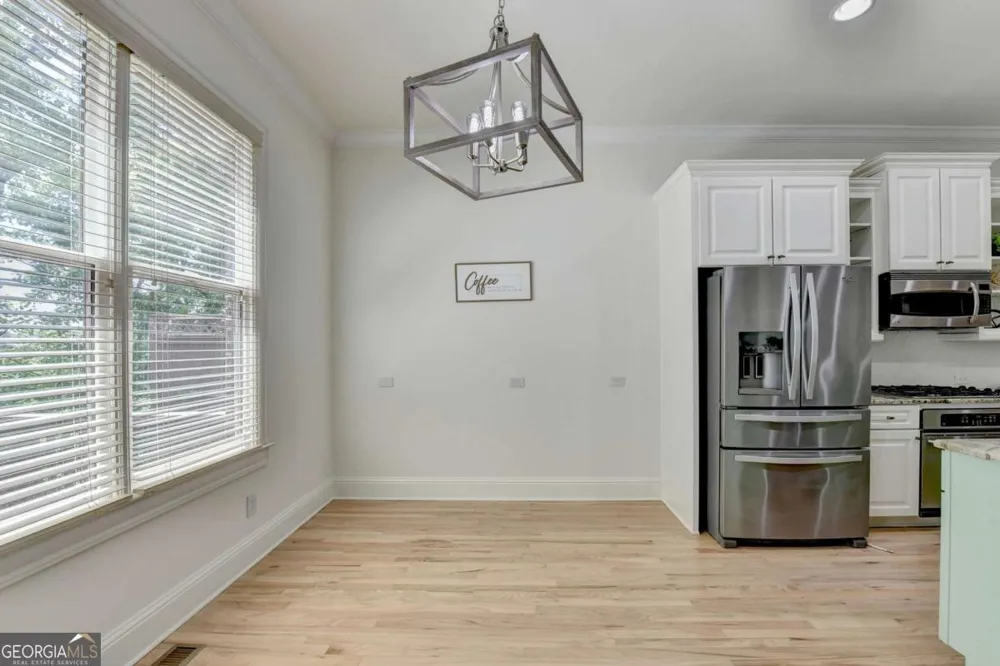 6961 Fellowship LN Flowery Branch, GA 30542