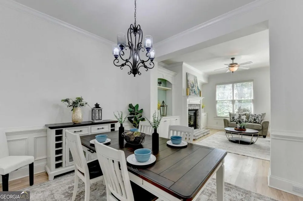 6961 Fellowship LN Flowery Branch, GA 30542