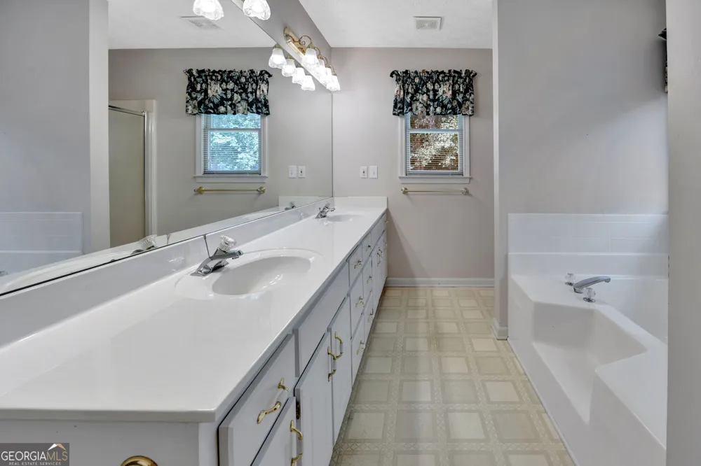 4860 Thornwood DR Covington, GA 30016