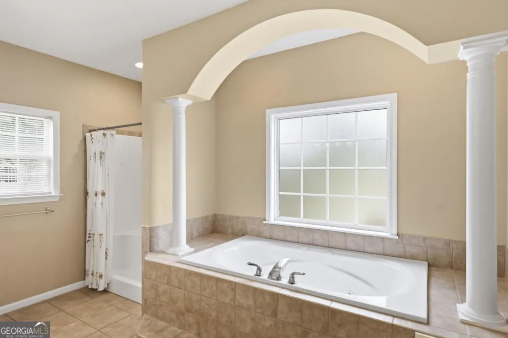 132 Hidden Creek CIR Lizella, GA 31052