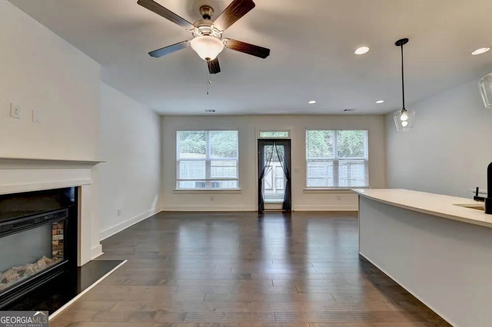 275 Auburn Valley WAY Auburn, GA 30011