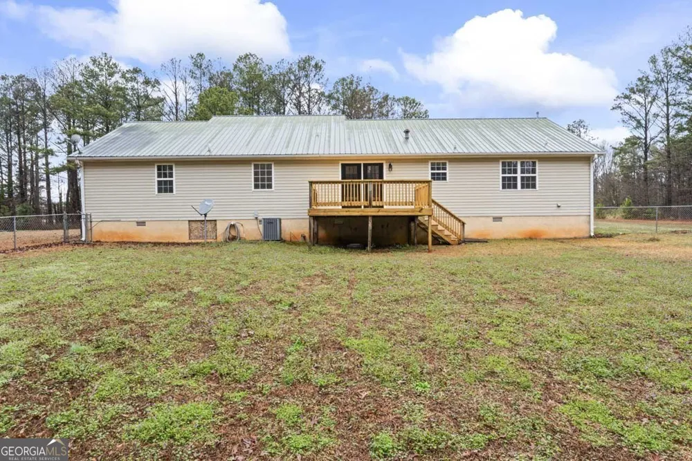 2093 Highway 36 E Milner, GA 30257