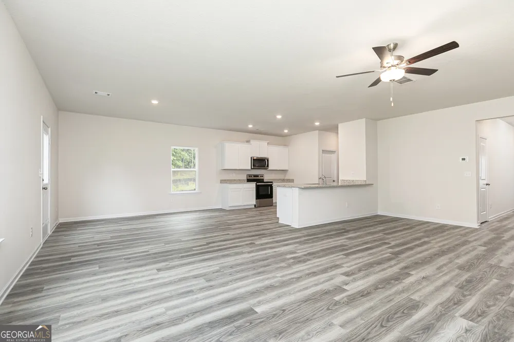 621 Slate RD Conyers, GA 30013